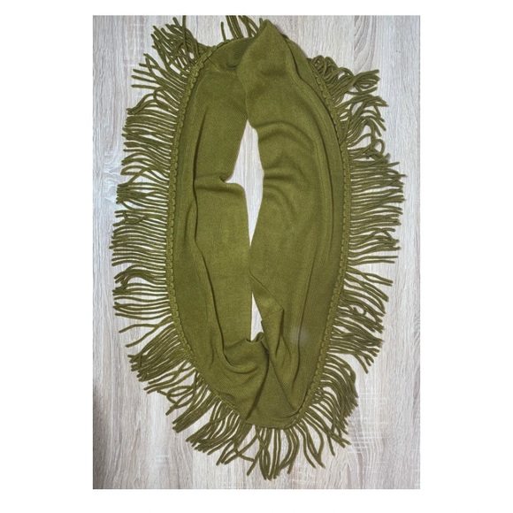 Infinite Olive Green Scarf - Picture 4 of 4